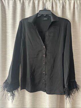 Vici Black oversized x small Button-Front Blouse with Feather Cuffs